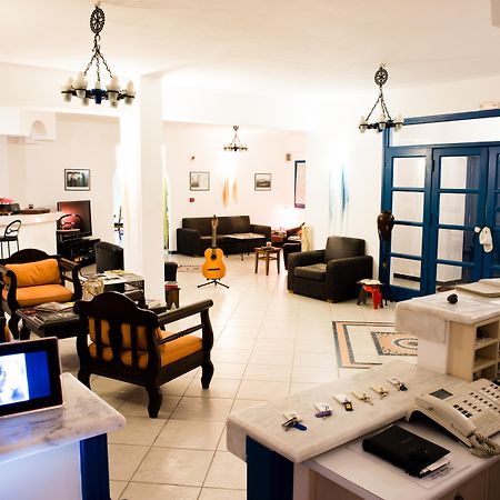 Irigeneia Hotel Perissa  Buitenkant foto
