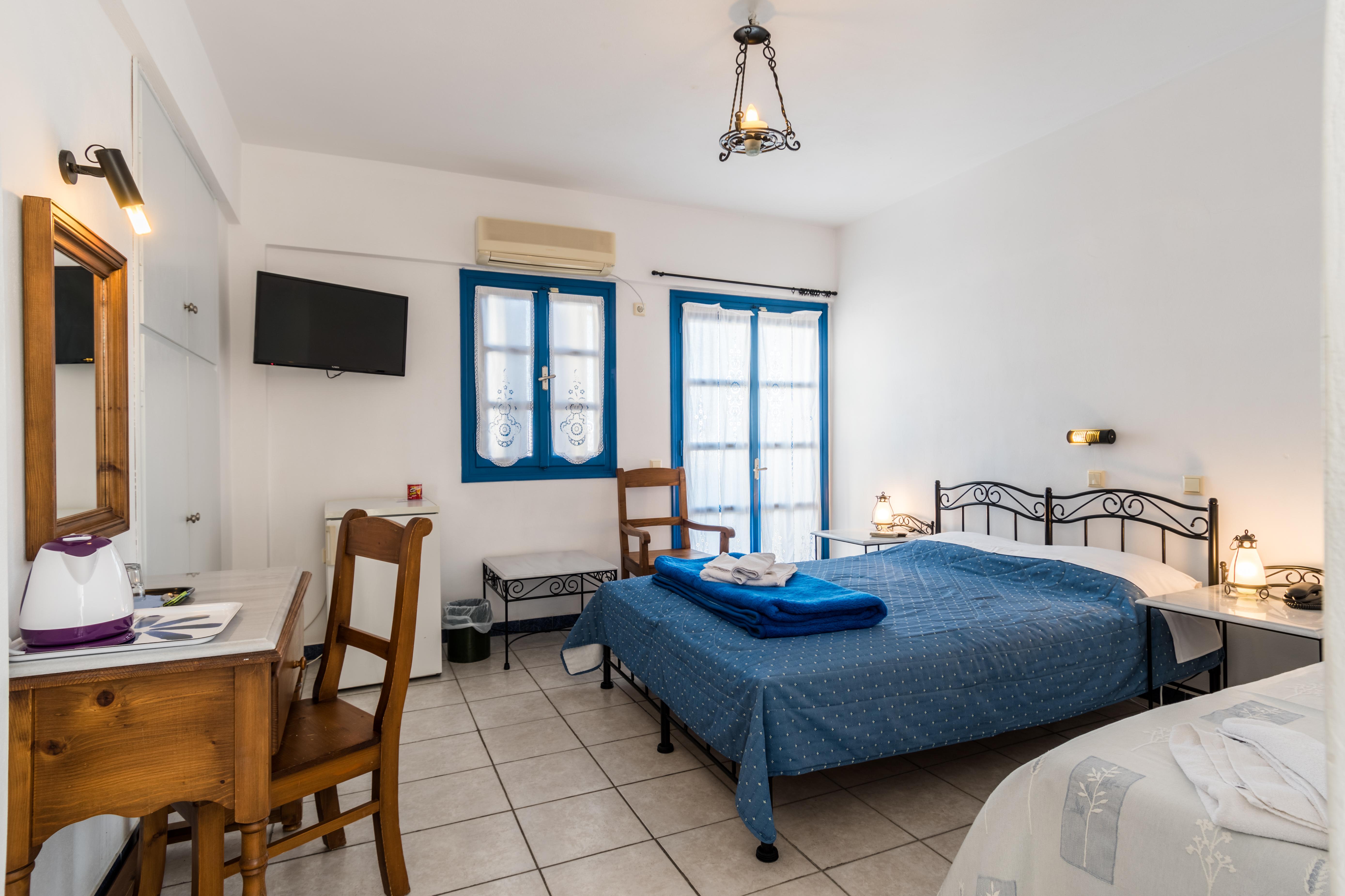 Irigeneia Hotel Perissa  Buitenkant foto