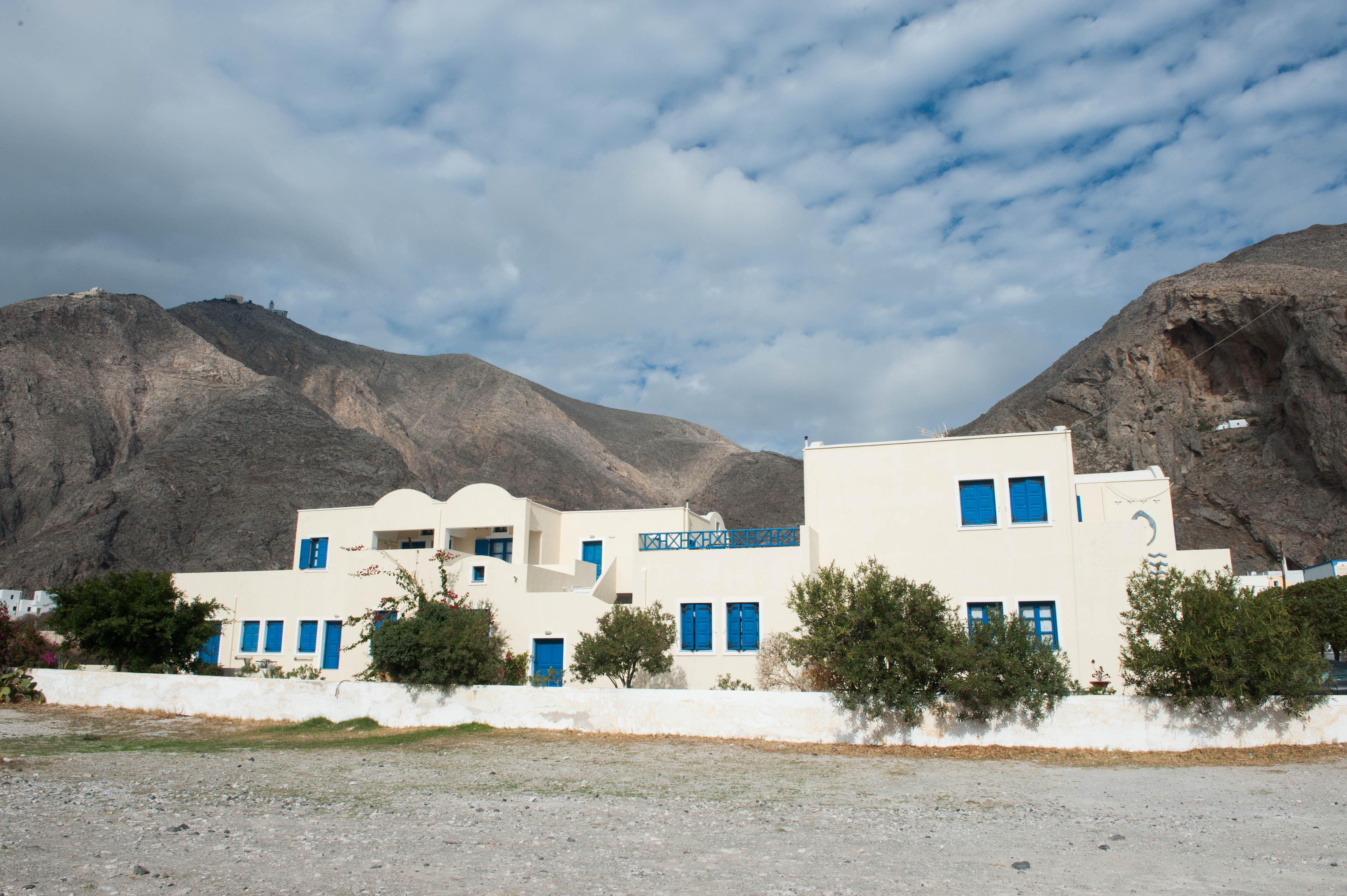 Irigeneia Hotel Perissa  Buitenkant foto