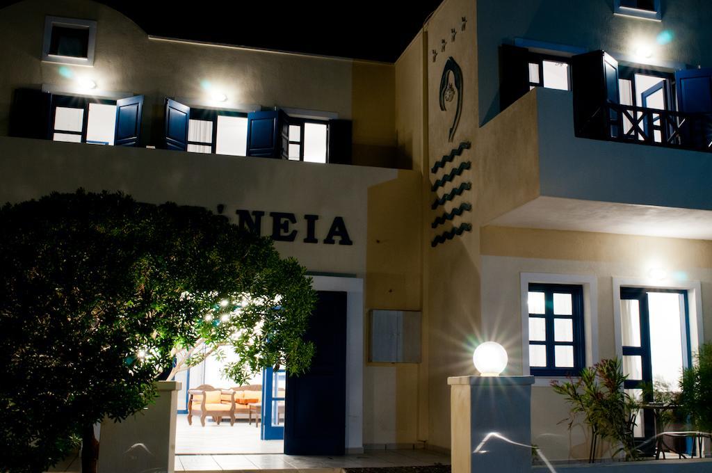Irigeneia Hotel Perissa  Buitenkant foto